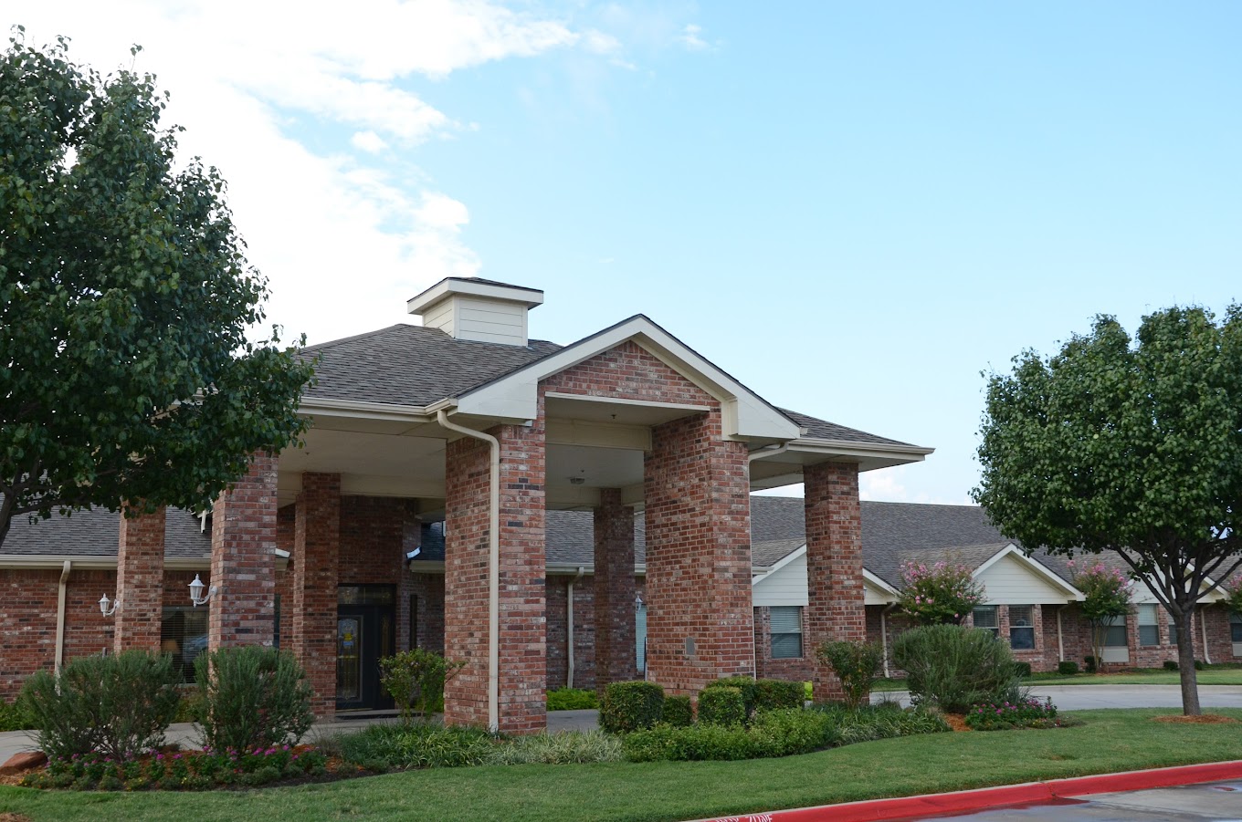Main entry of Vista Ridge Nursing facility in Lewisville, TX, welcoming residents and visitors